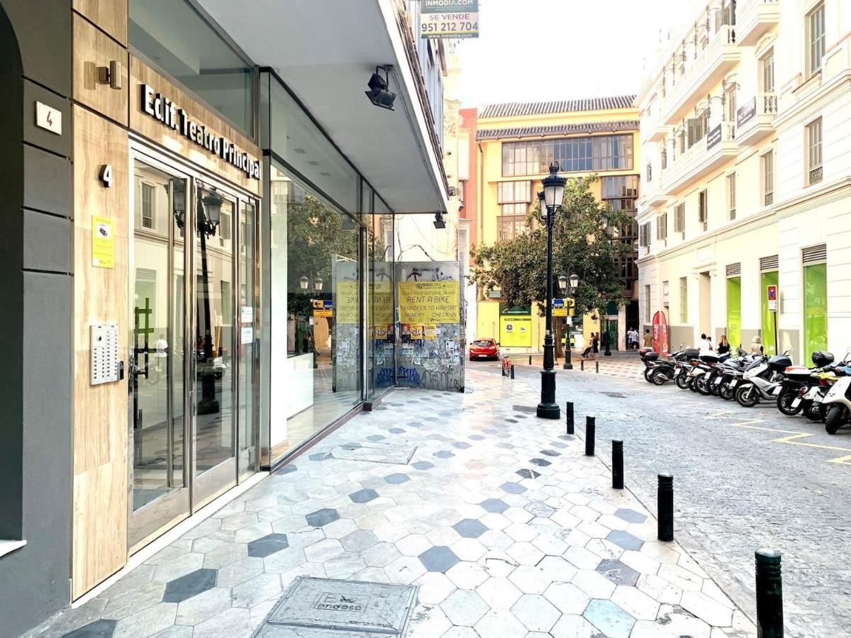 Homely Malaga Plaza Del Teatro Екстериор снимка