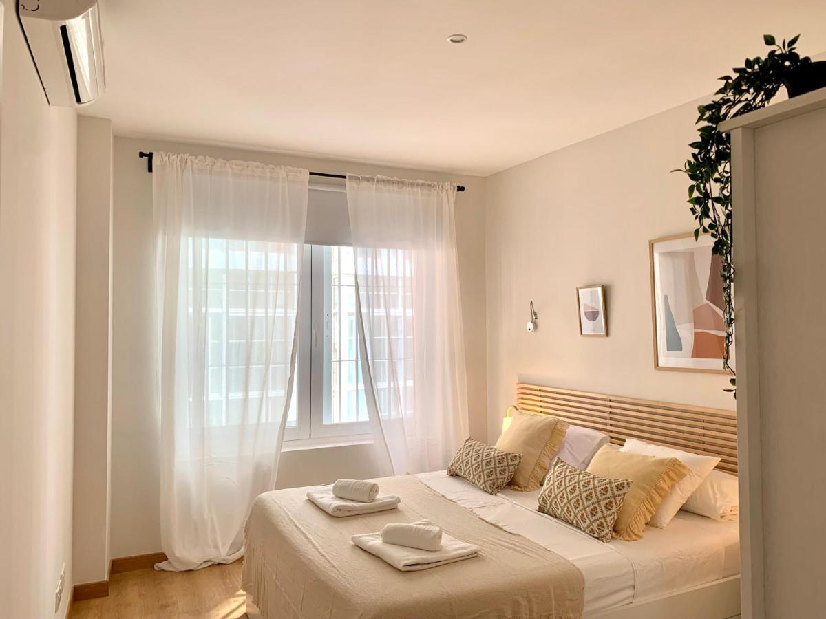 Homely Malaga Plaza Del Teatro Екстериор снимка