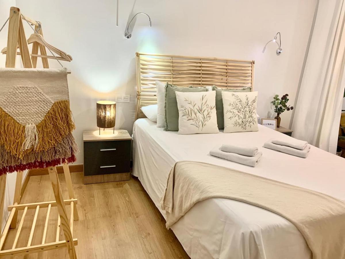Homely Malaga Plaza Del Teatro Екстериор снимка