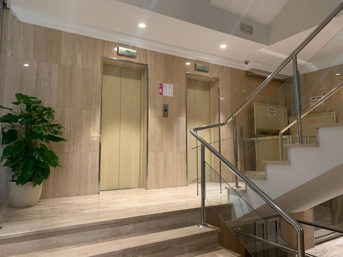 Homely Malaga Plaza Del Teatro Екстериор снимка